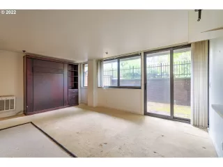 Photo #3: 22571445 Listing