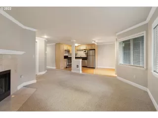 Photo #4: 22571638 Listing