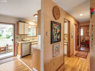 Photo #4: 22571717 Listing 