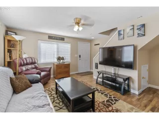 Photo #4: 22572298 Listing 