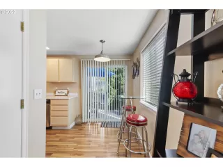 Photo #5: 22572298 Listing 