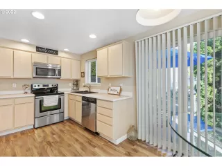 Photo #6: 22572298 Listing 