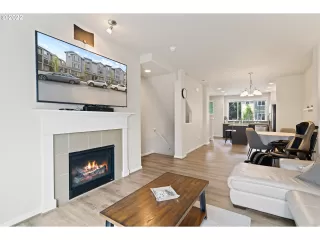 Photo #6: 22572438 Listing 