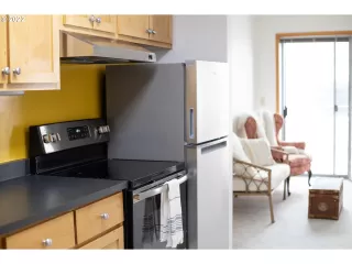 Photo #3: 22572565 Listing