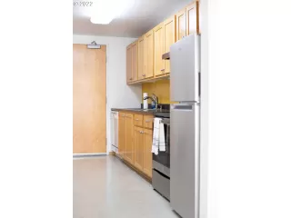 Photo #4: 22572565 Listing