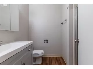 Photo #6: 22572674 Listing