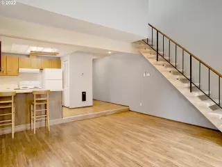 Photo #2: 22572726 Listing