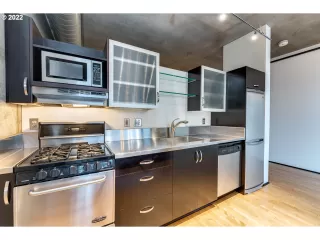 Photo #6: 22574571 Listing