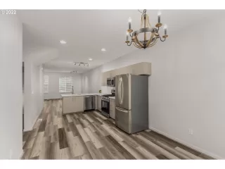 Photo #6: 22574679 Listing