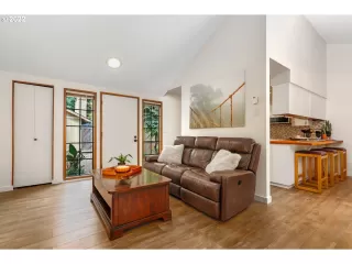 Photo #3: 22575248 Listing