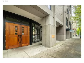 Photo #1: 22576382 Listing