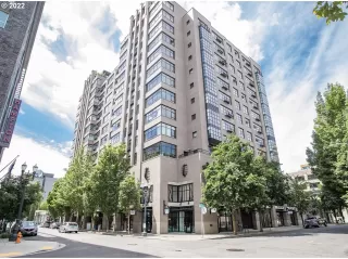 Photo #2: 22576382 Listing