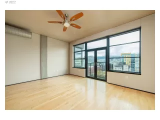 Photo #5: 22576382 Listing