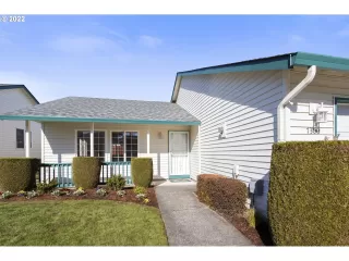 Photo #2: 22577141 Listing