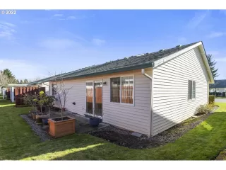 Photo #3: 22577141 Listing