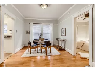 Photo #5: 22577638 Listing