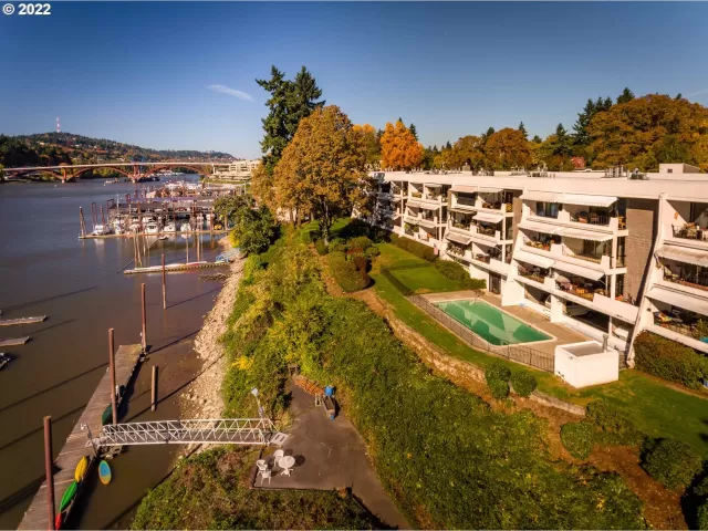 MLS: 22578393 Condo For Sale