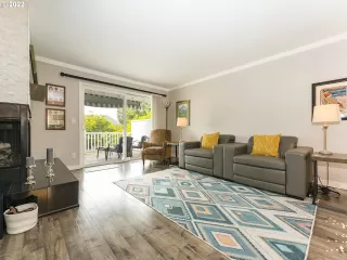 Photo #2: 22578451 Listing