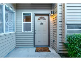 Photo #3: 22578921 Listing