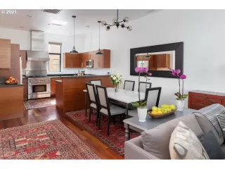 Photo #1: 22580050 Listing