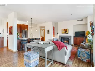 Photo #4: 22580661 Listing