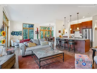Photo #6: 22580661 Listing