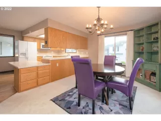 Photo #4: 22580765 Listing