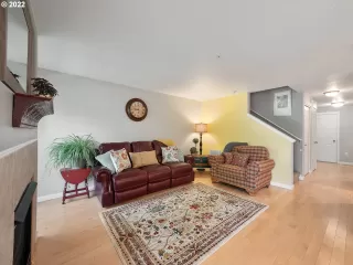 Photo #5: 22580813 Listing 