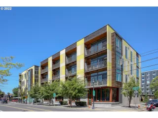 Photo #1: 22580833 Listing