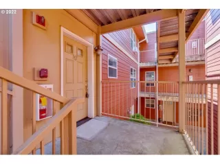 Photo #2: 22582175 Listing 