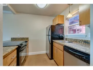 Photo #5: 22582175 Listing 