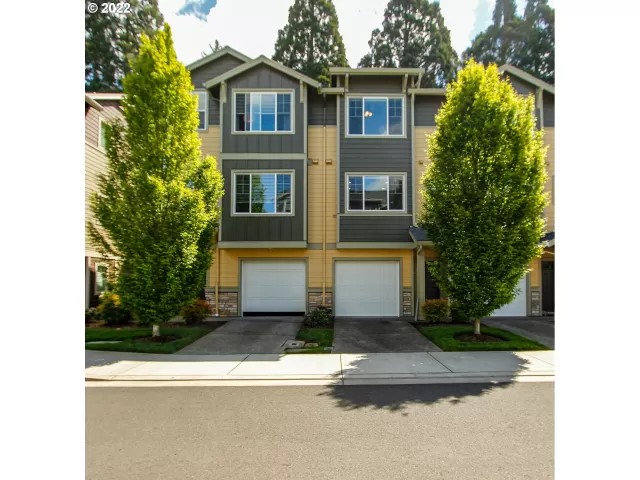MLS: 22582188 Condo For Sale