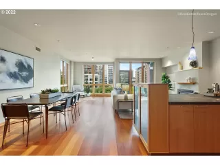 Photo #2: 22582826 Listing 