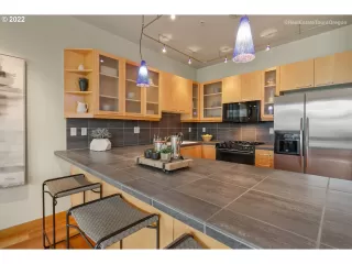 Photo #6: 22582826 Listing 