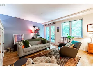 Photo #2: 22583994 Listing