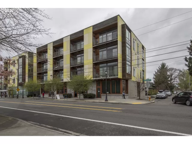 MLS: 22584313 Condo For Sale