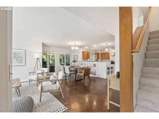 Photo #3: 22584524 Listing