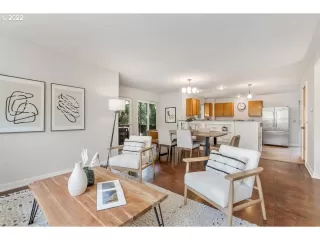 Photo #6: 22584524 Listing