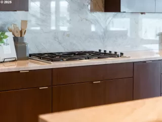 Photo #2: 225852520 Listing 