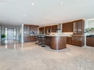 Photo #3: 225852520 Listing 