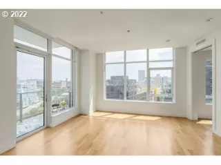 Photo #6: 22585480 Listing