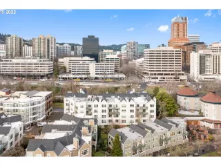 Photo #1: 22585588 Listing