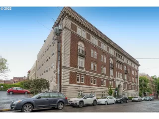 Photo #2: 22586319 Listing