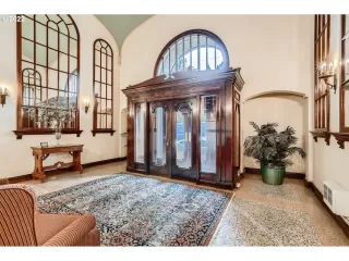 Photo #4: 22586319 Listing