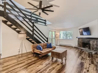 Photo #4: 22587089 Listing