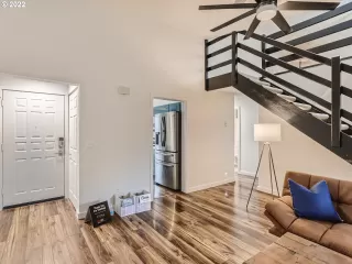 Photo #5: 22587089 Listing