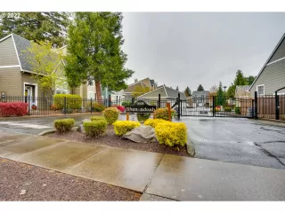 Photo #3: 22587952 Listing