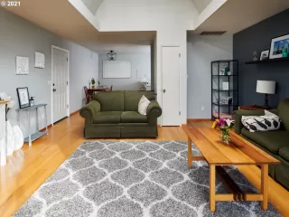 Photo #5: 22587960 Listing