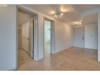 Photo #3: 22588856 Listing