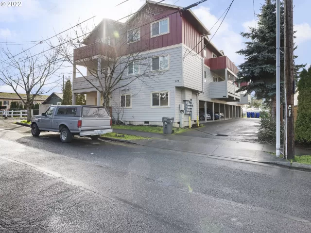 MLS: 22589114 Condo For Sale